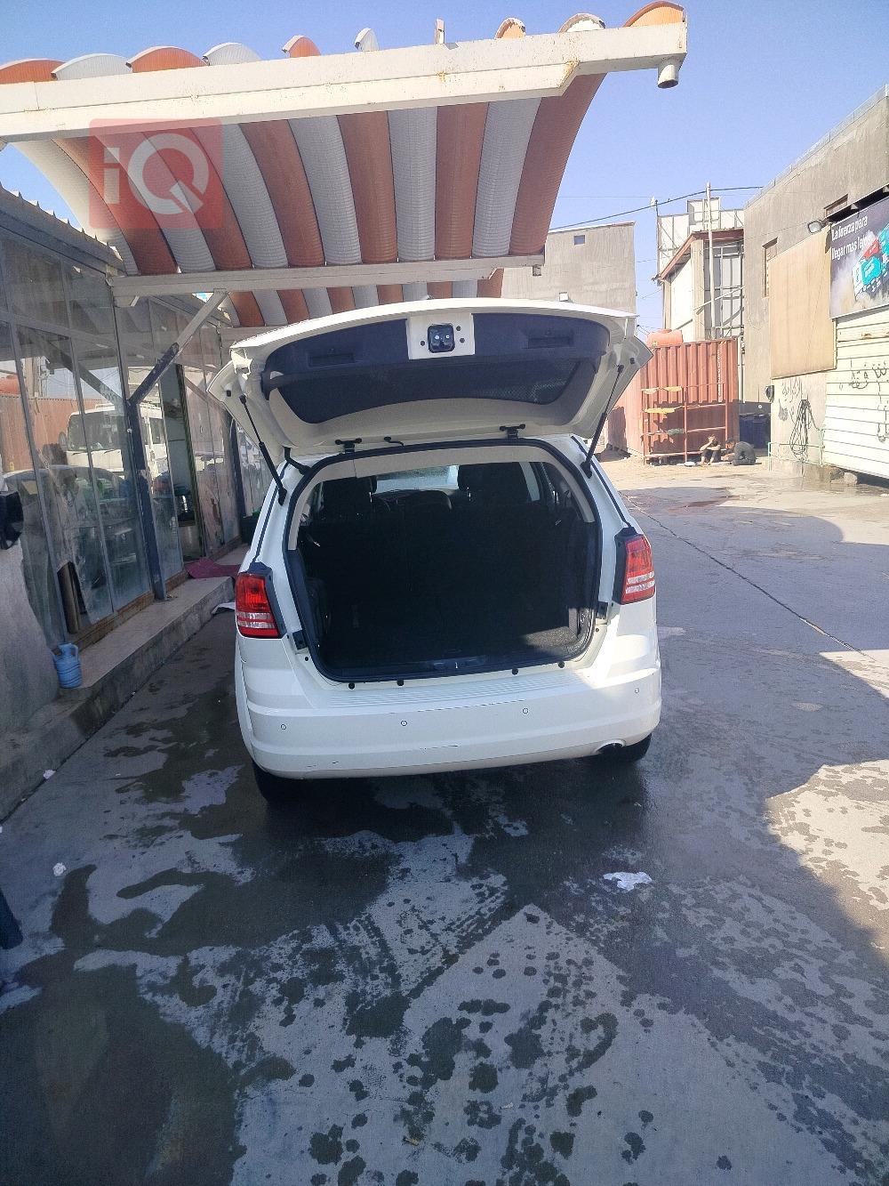 دودج جورني